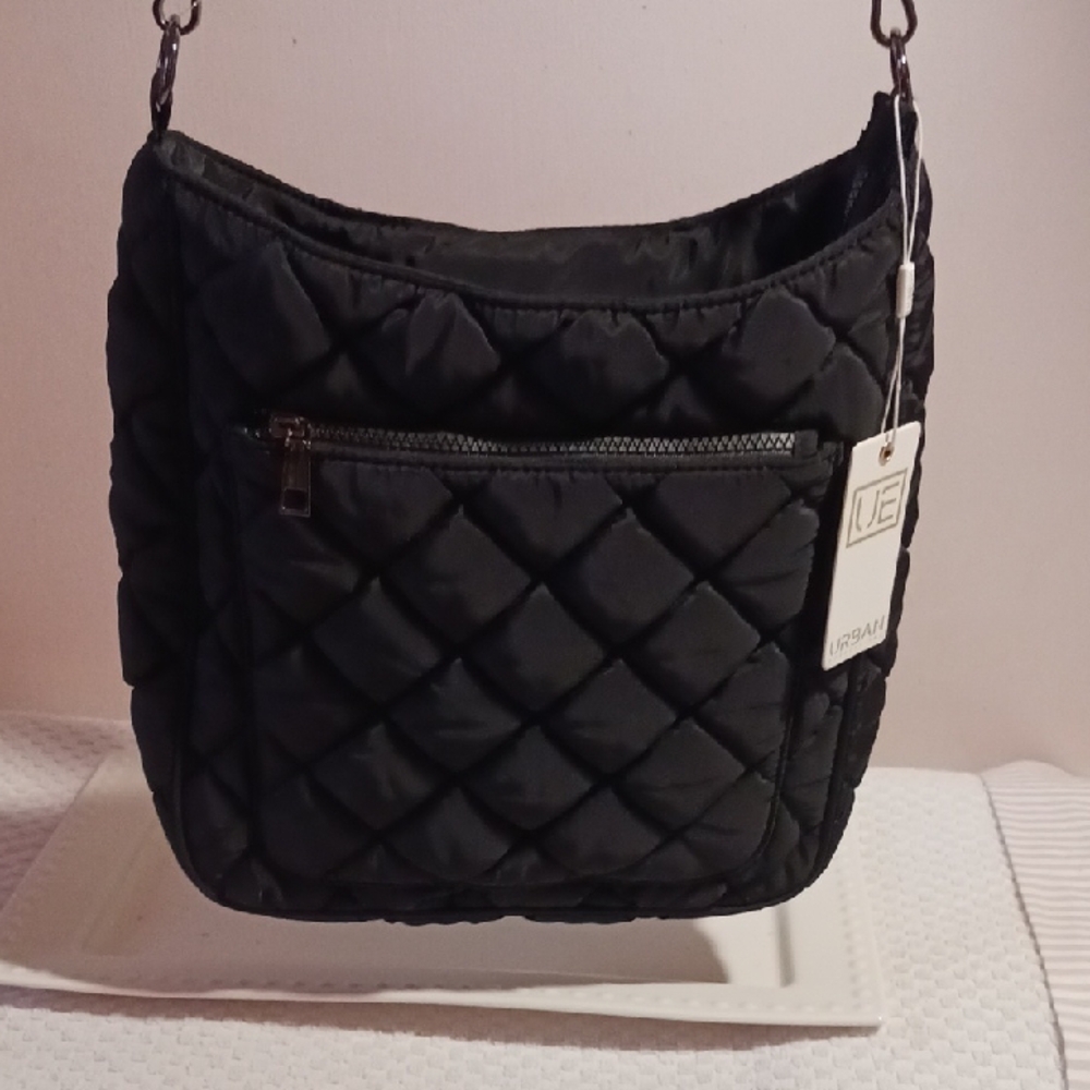 Chic! Urban Expresions ⚜️ Black Quilted Puffer  Crossbody Bag